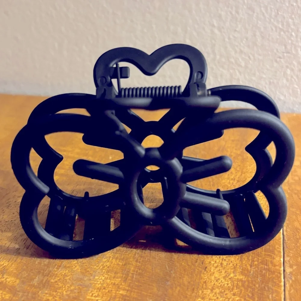 Hello Kitty Inspired Bow Claw Clip